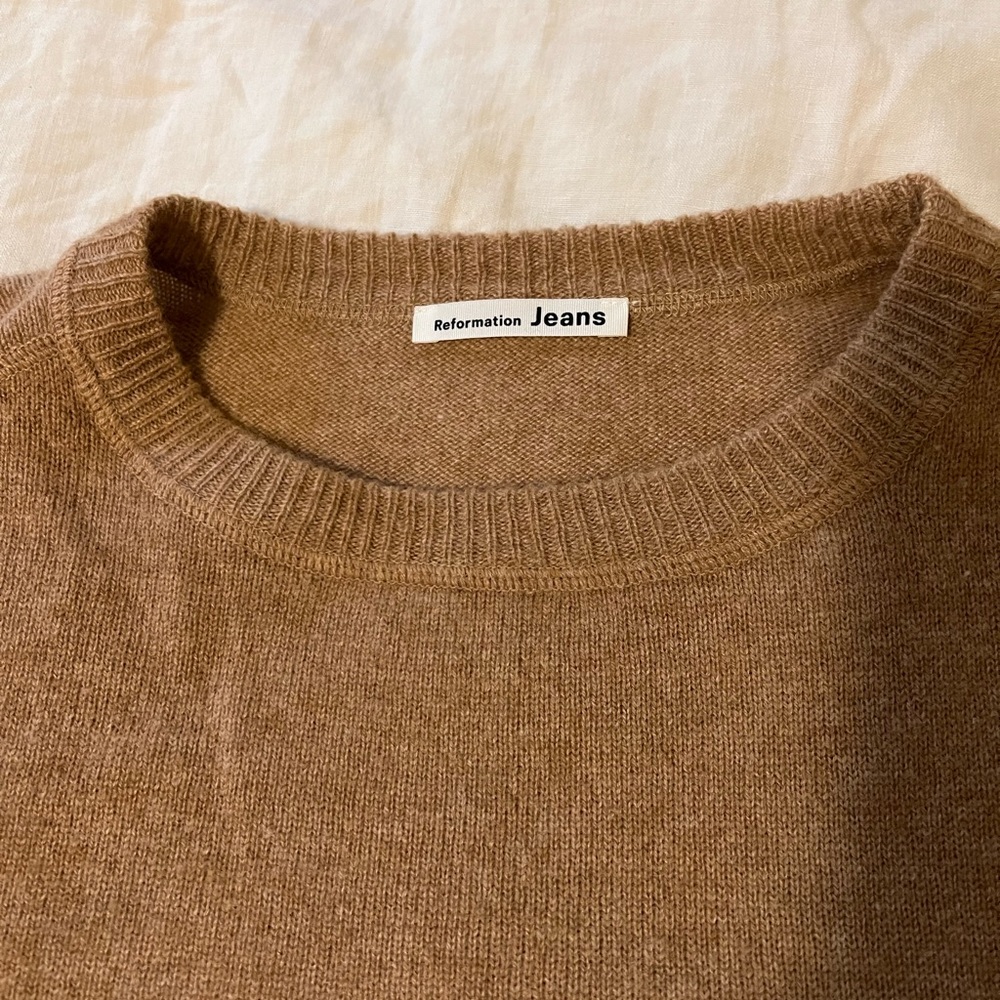 Camel Reformation Cashmere Sweater 💛